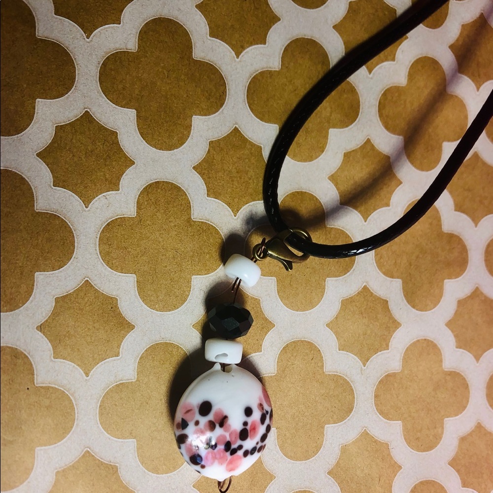Spray necklace by nvz